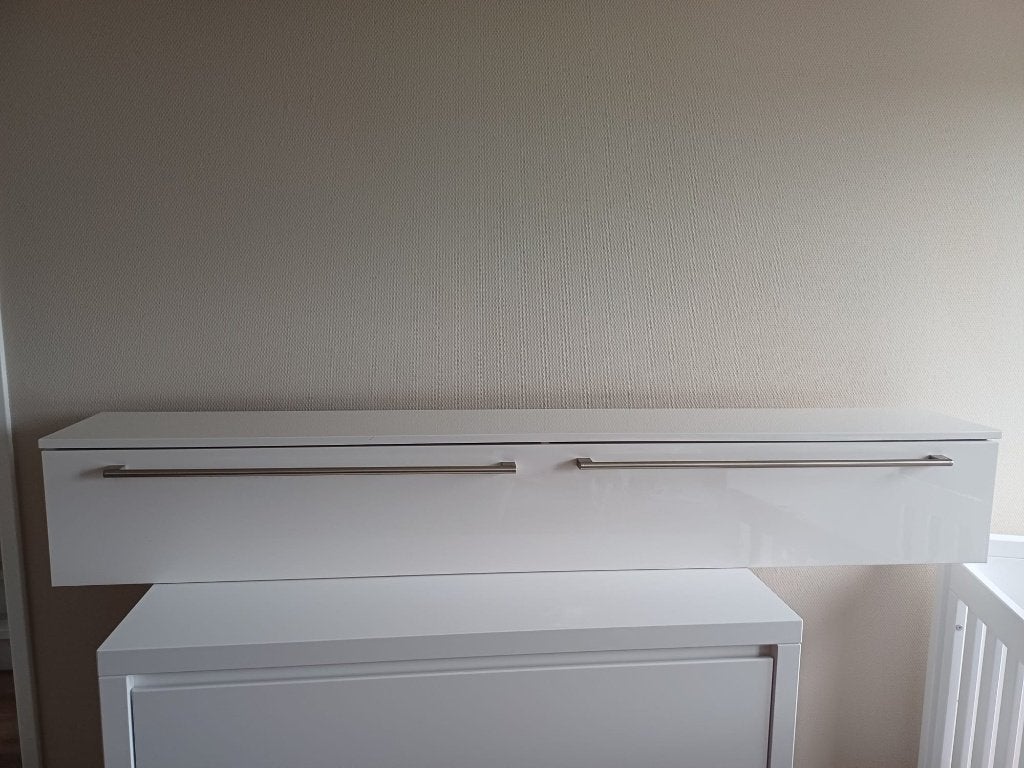 wandkast met klepdeur, Ophalen, Met klep(pen), 150 tot 200 cm, Zo goed als nieuw