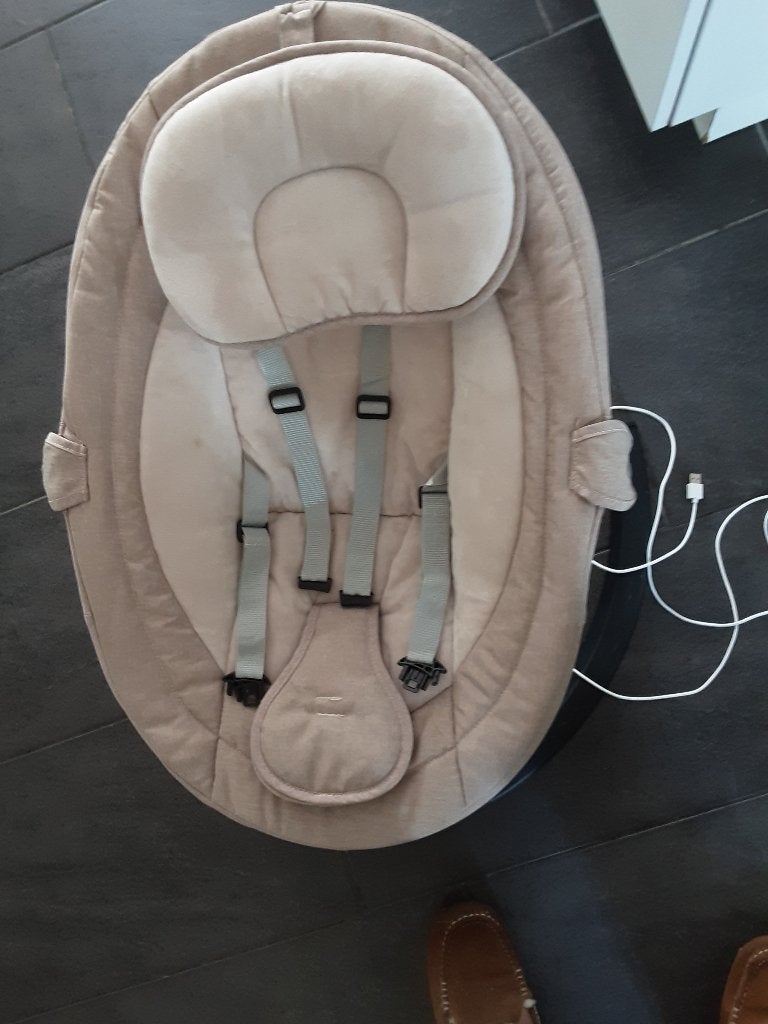 2x elektrisch wipstoel beige, Kinderen en Baby's, Babykleding | Maat 68, Ophalen, Broekje, Jongetje of Meisje, Diverse merken