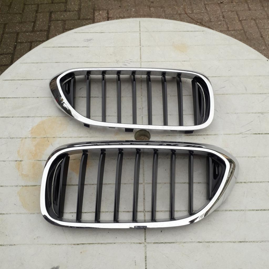Bmw 5 serie G30 en G31 grille links en rechts, Auto-onderdelen, Ophalen, BMW
