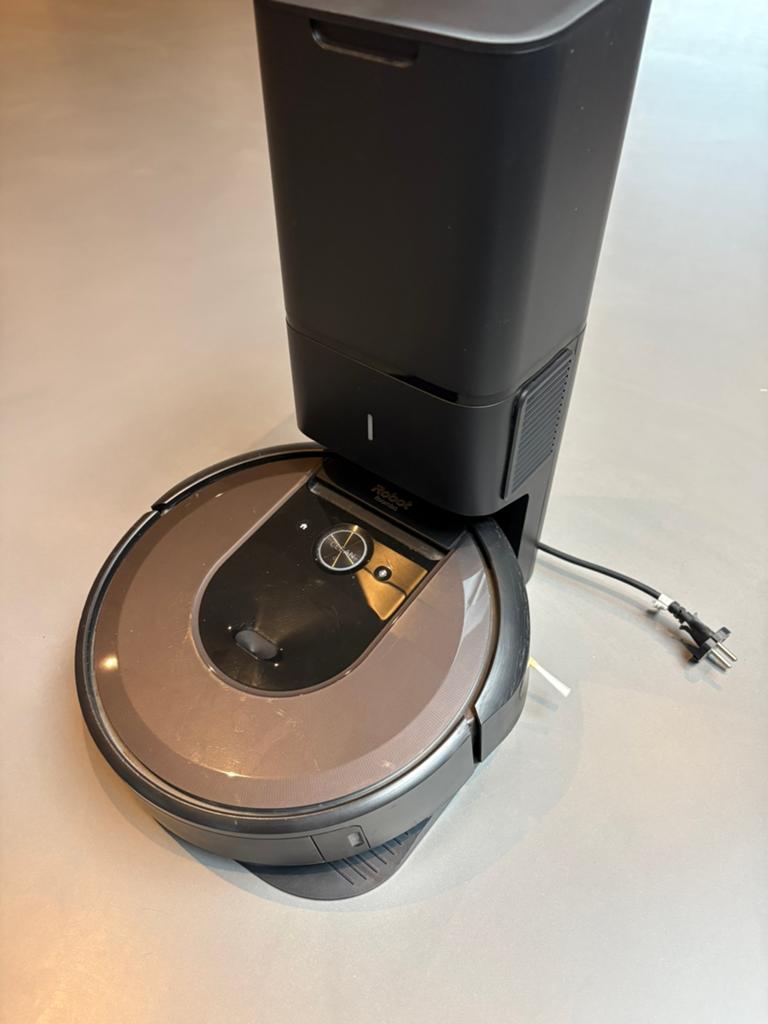 iRobot i7+ robotstofzuiger 160 euro, Ophalen of Verzenden, Zo goed als nieuw, Robotstofzuiger