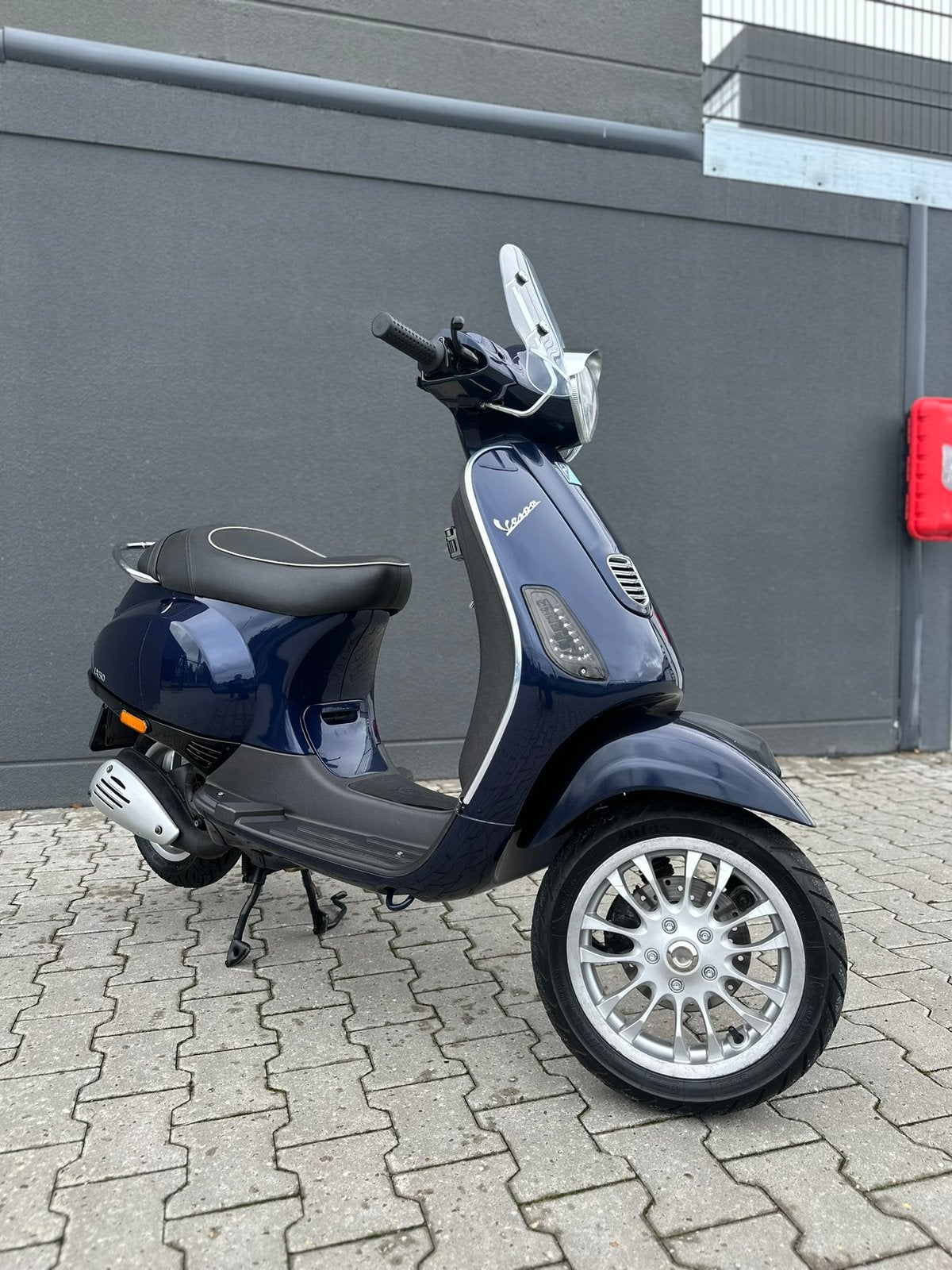 Vespa LX 70cc 2010, Fietsen en Brommers, Scooters | Vespa, Ophalen, Tweetakt, 70 cc, Zo goed als nieuw