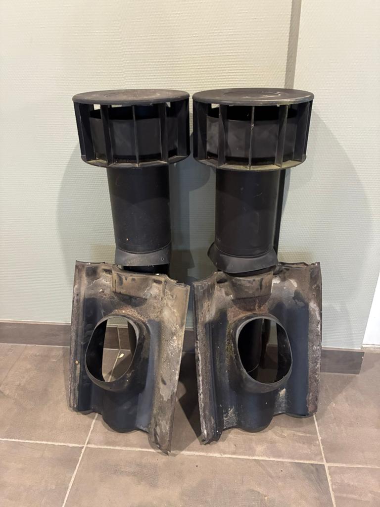 Dakdoorvoer ventilatie/afzuiging (2 stuks), Doe-het-zelf en Verbouw, Ventilatie en Afzuiging, Gebruikt, Ventilator en Afzuiger