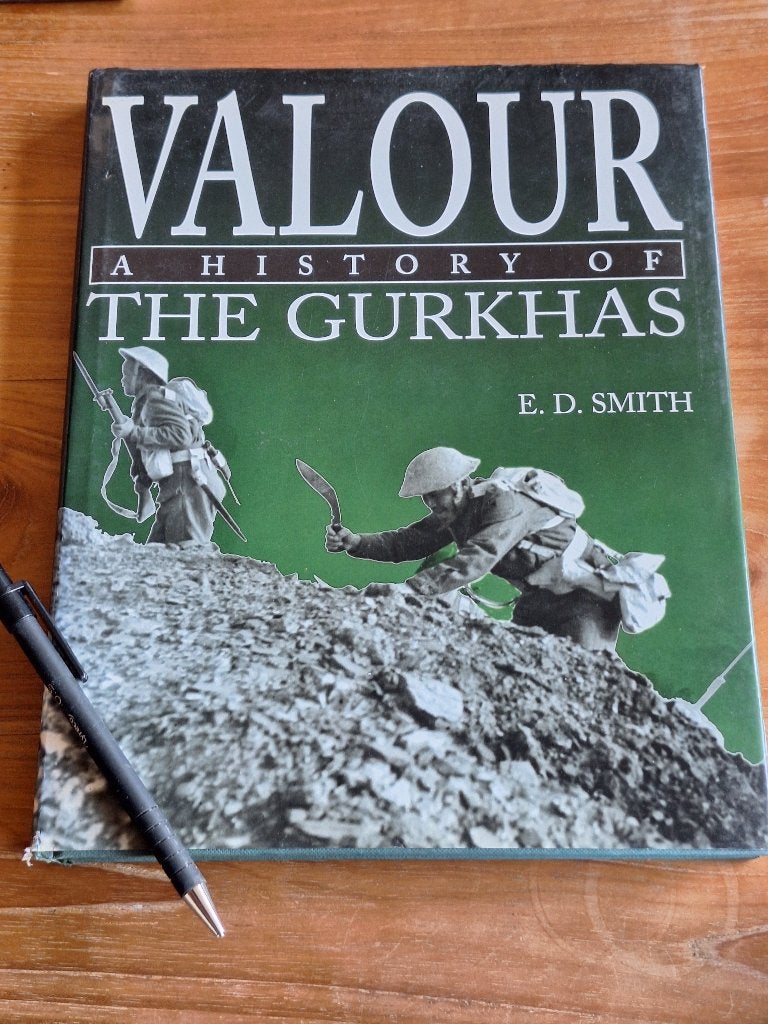 Valour: A History of the Gurkhas Hardcover, Ophalen of Verzenden, Tweede Wereldoorlog, Gelezen, Overige onderwerpen
