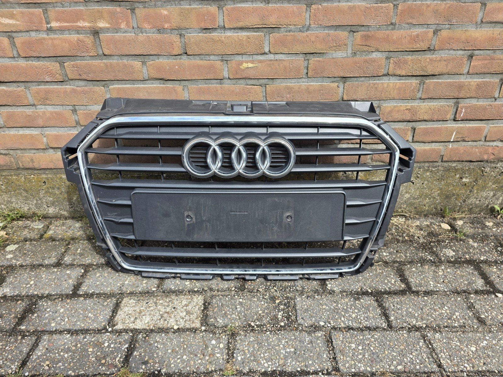 Grille Audi A1 8X facelift bj 2015-2018, Audi, Gebruikt, Voor, Bumper
