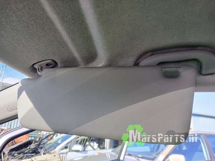 Zonneklep van een Opel Corsa, Gebruikt, -, -, Opel