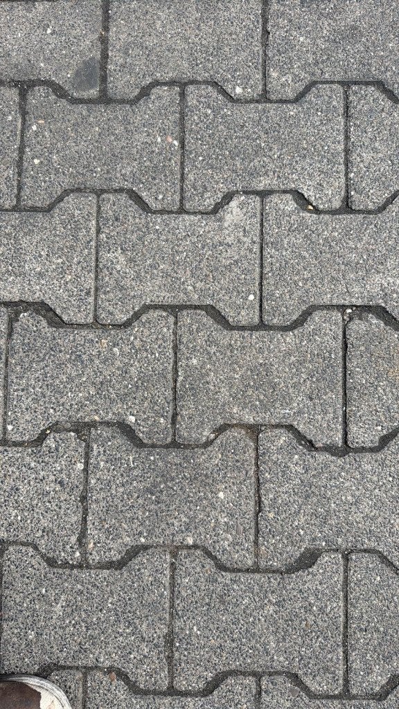gebruikte h-profiel klinker bkk grijs 3000m2, Tuin en Terras, Ophalen of Verzenden, Gebruikt, Beton, Klinkers