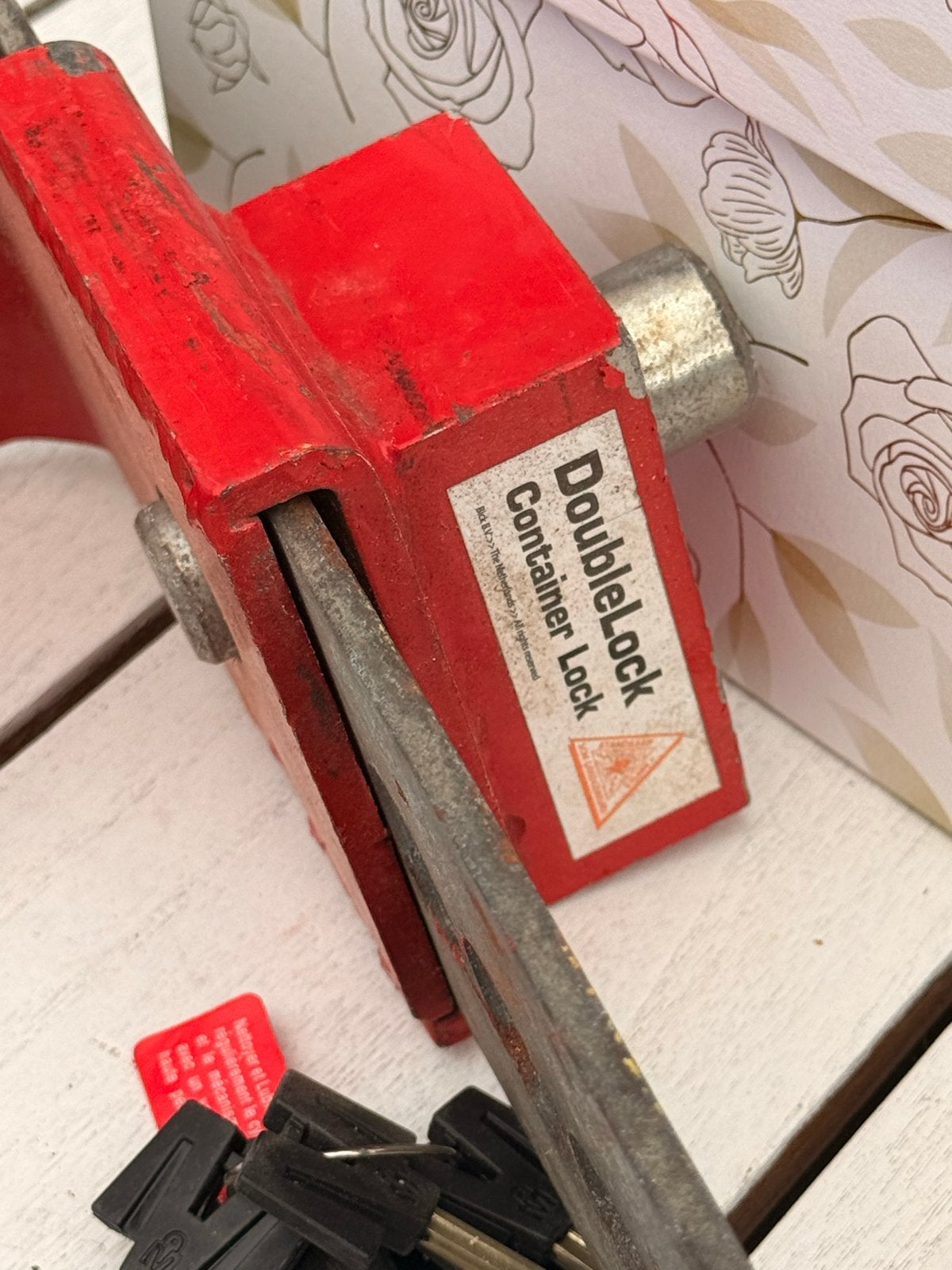 DoubleLock Container Slot - Robuuste Beveiliging, Ophalen, Zo goed als nieuw
