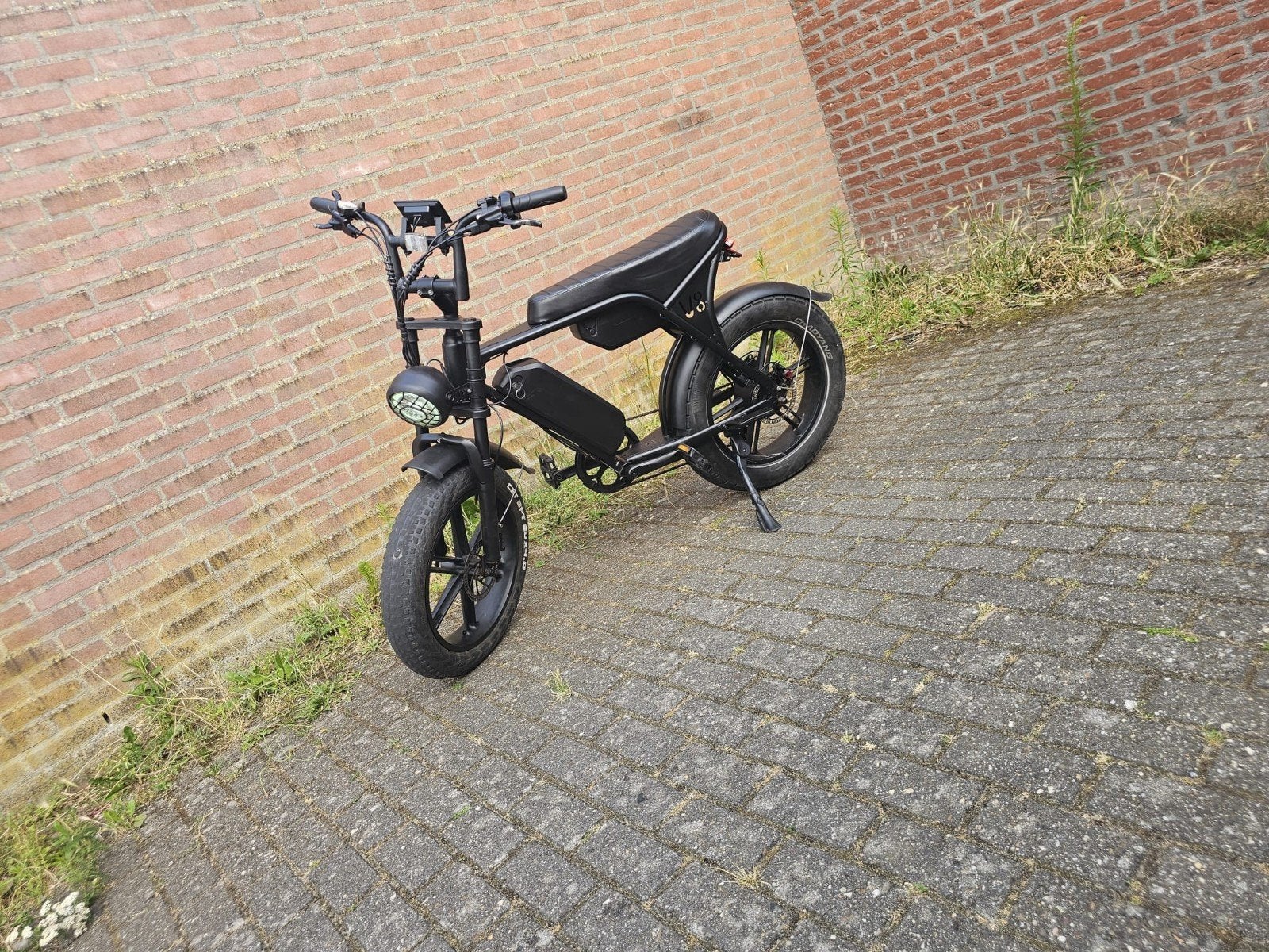 Fatbike V8 Pro met Gashendel! Met dubbel accu, Fietsen en Brommers, Elektrische fietsen, Ophalen of Verzenden, Zo goed als nieuw