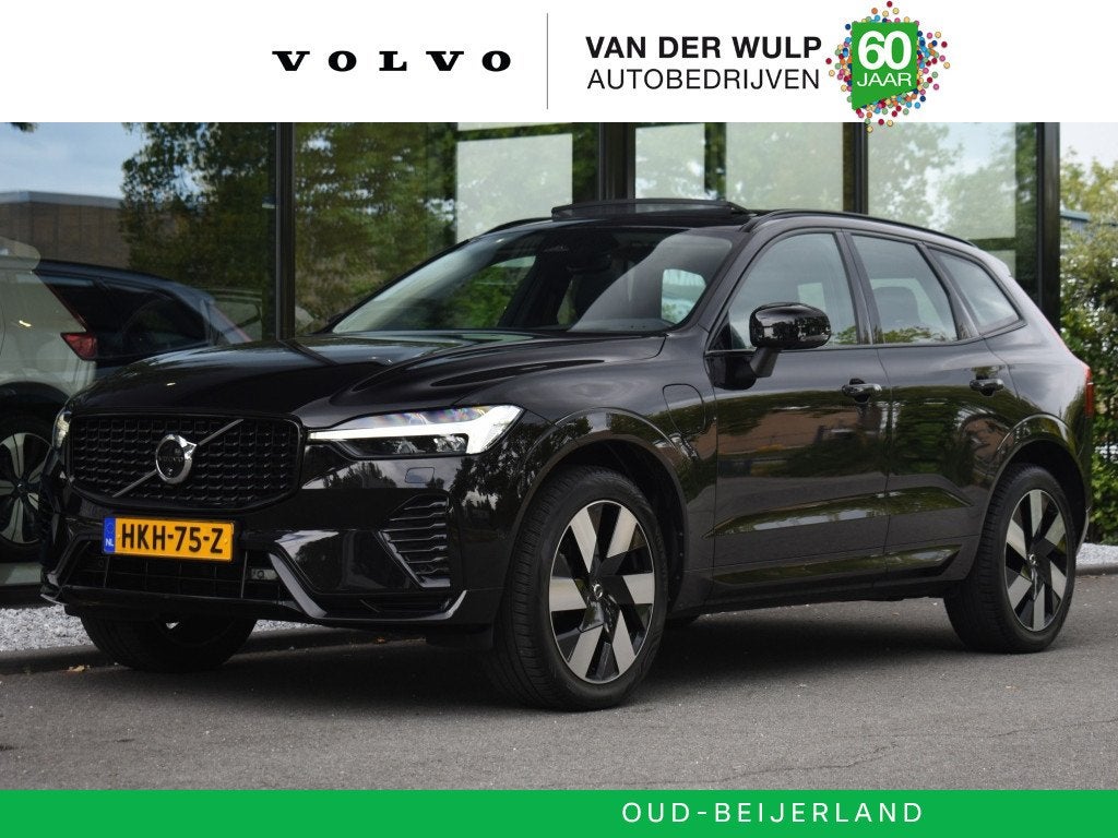 Volvo XC60 T6 350Pk AWD Ultra Dark | Trekhaak | Leder | 360, Automaat, Gebruikt, 4 cilinders, 24 maanden