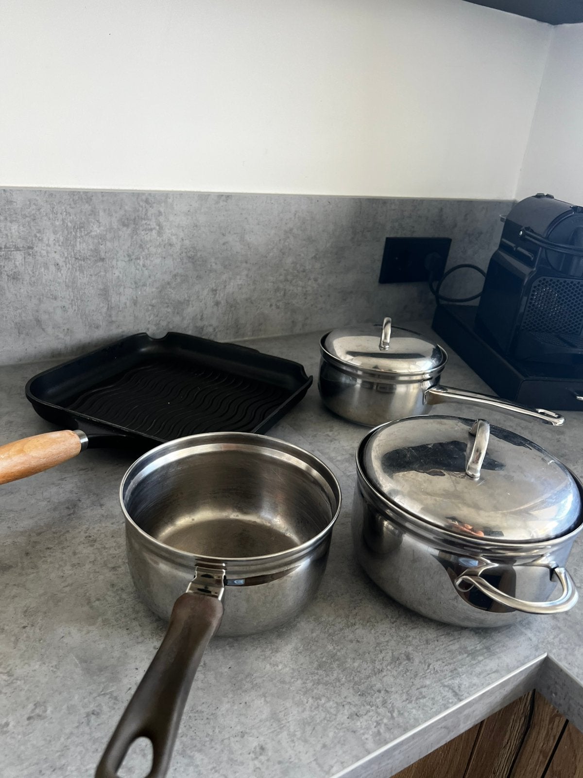 Pannen te gebruiken op gas, Huis en Inrichting, Keuken | Potten en Pannen, Ophalen, Zo goed als nieuw, Rvs, Pannenset