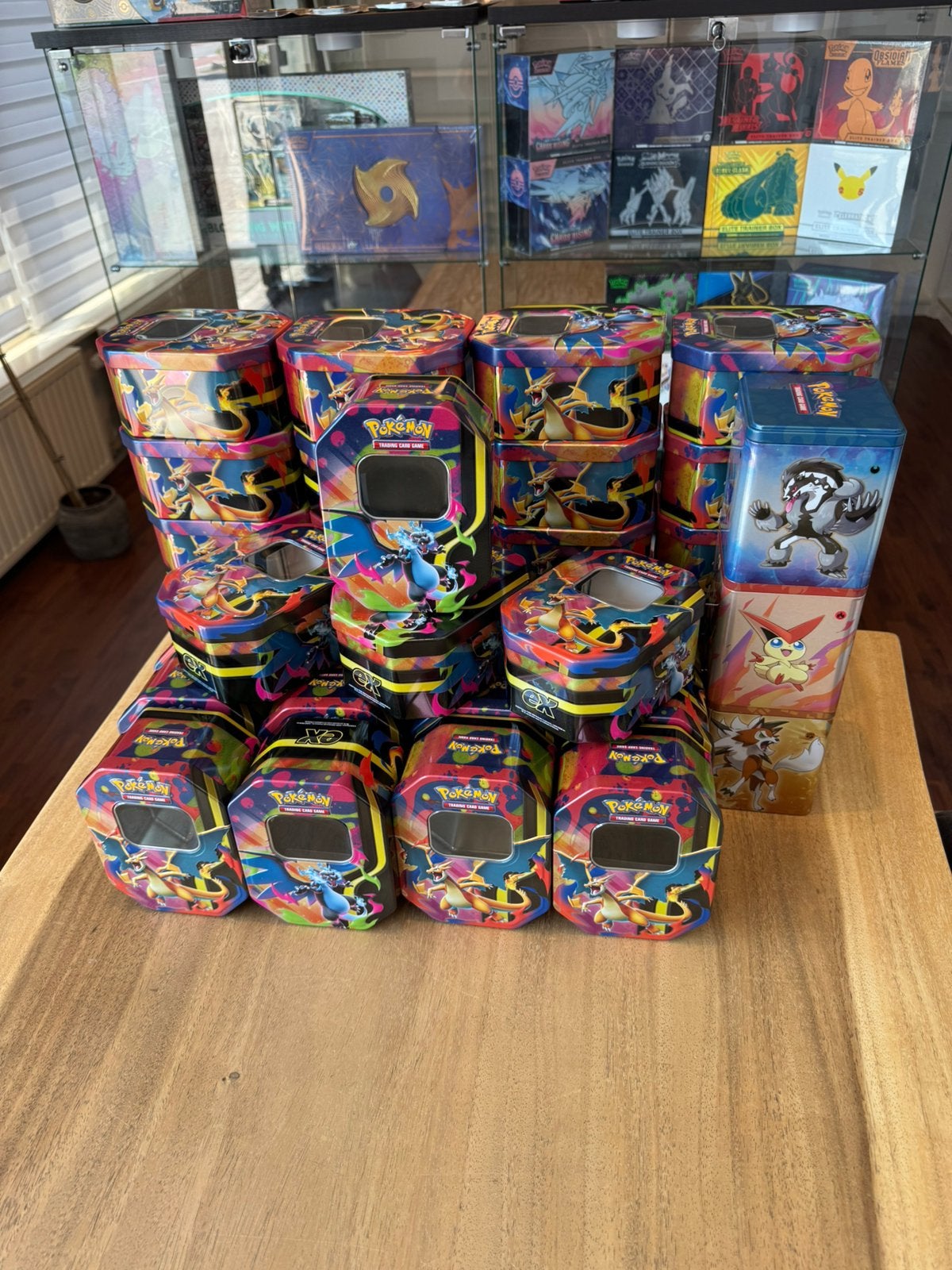 46 lege Pokémon tins, Hobby en Vrije tijd, Verzamelkaartspellen | Pokémon, Ophalen of Verzenden, Zo goed als nieuw, Overige typen