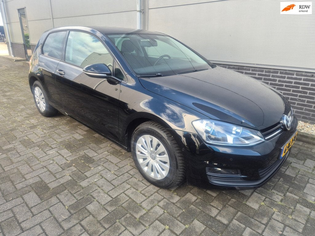 Volkswagen Golf 1.2 TSI Trendline - apk 12-5-2027, Voorwielaandrijving, Euro 5, Gebruikt, Zwart