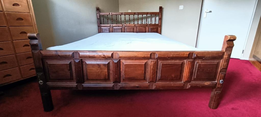 Houten tweepersoonsbed 140x200 + lattenbodem, Huis en Inrichting, Slaapkamer | Bedden, Ophalen, Gebruikt, Eenpersoons, Bruin