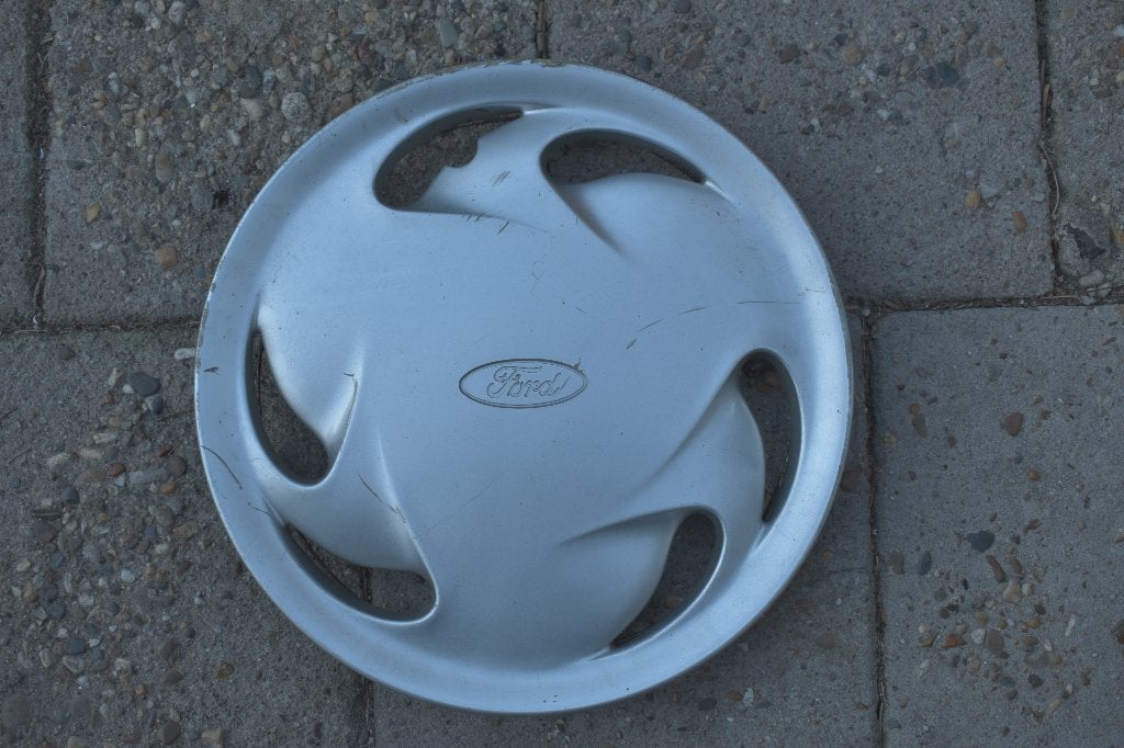 1 losse originele wieldop Ford Fiesta 13 inch, Ophalen of Verzenden, Gebruikt