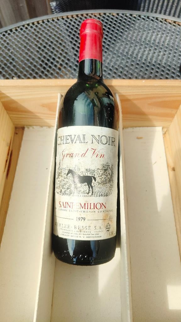 Cheval Noir Grand Vin Sain Emilion 1979, Verzamelen, Wijnen, Afrika, Nieuw, Ophalen of Verzenden, Rode wijn