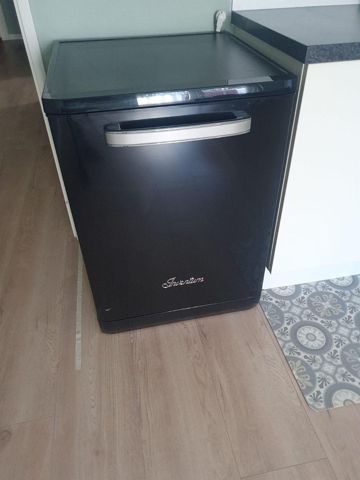 Zo goed als nieuwe zwarte Inventum retro vaatwasser, Witgoed en Apparatuur, Ophalen, Zo goed als nieuw, Minder dan 85 cm