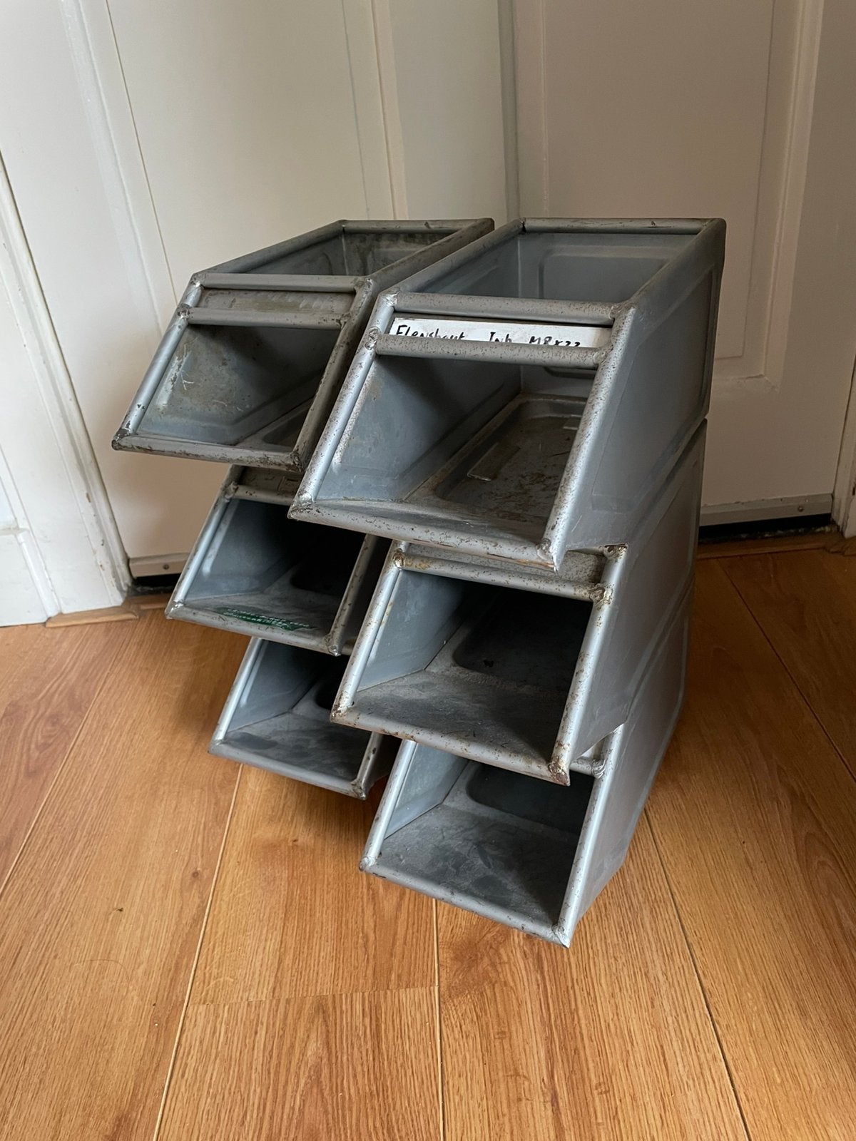 Stapelbakken metaal, Ophalen of Verzenden, Zo goed als nieuw, 60 cm of meer, Minder dan 35 cm