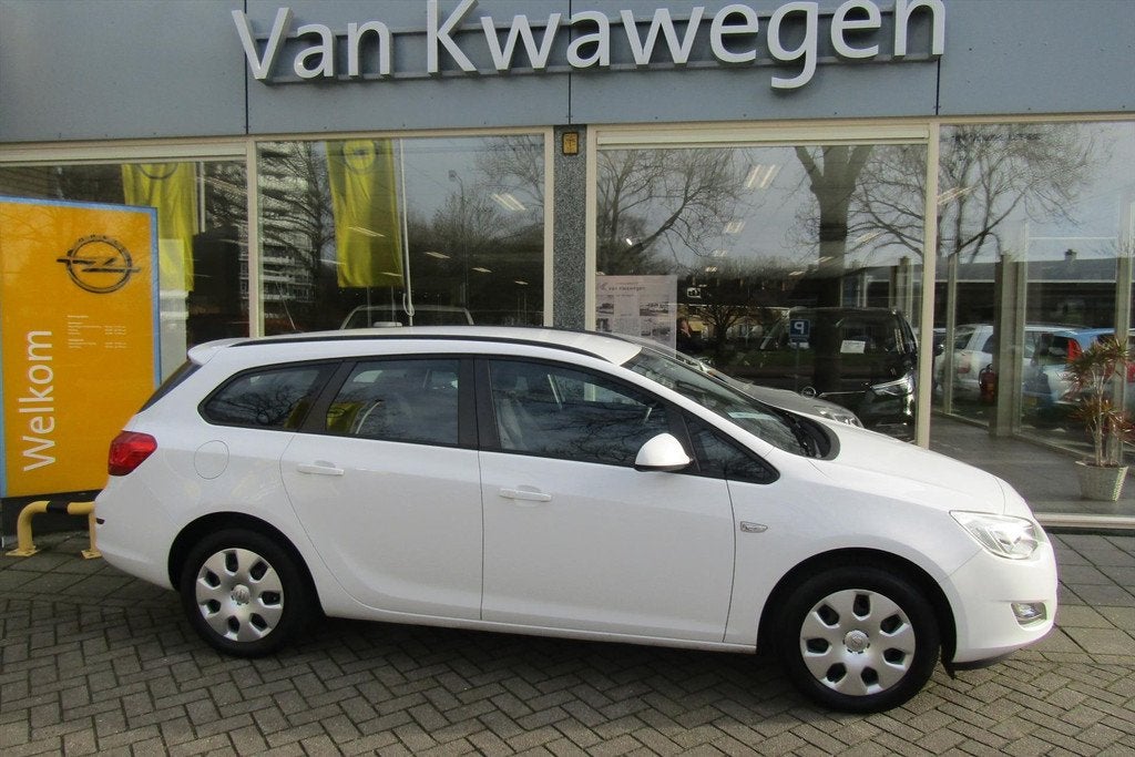 OPEL Astra 1.4 EDITION, Auto's, Voorwielaandrijving, Euro 5, Gebruikt, 4 cilinders