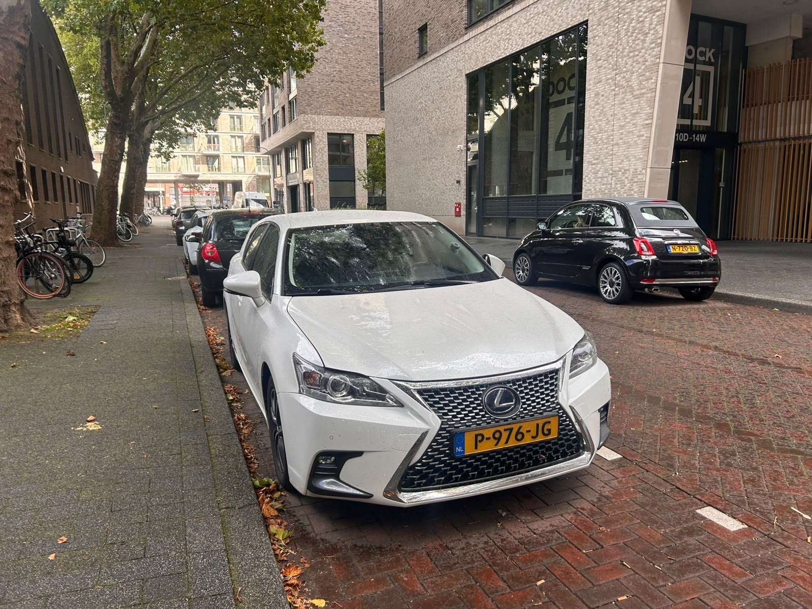 Lexus CT-H 200h Hybrid 136pk E-cvt 2018 Wit, 4 cilinders, Wit, Bedrijf, 26 km/l