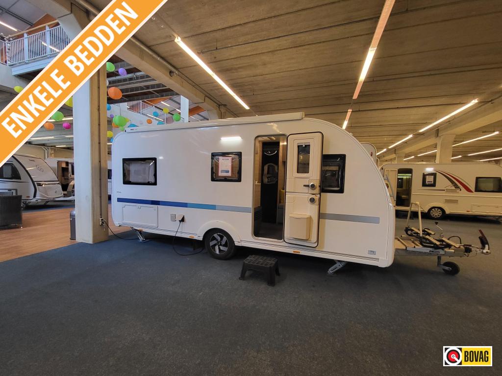 Adria Altea 502 UL; Thule luifel, vloerverwarming, fietsenr., Caravans en Kamperen, Caravans, Rondzit, Bedrijf, Adria, Overige typen