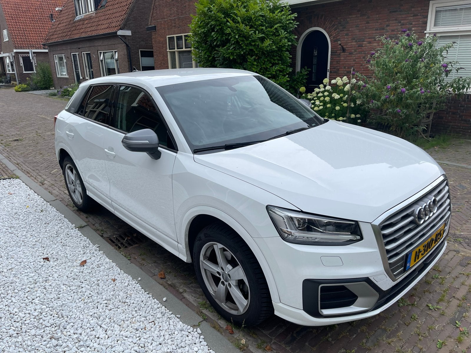 Audi Q2 1.0 Tfsi 116pk 2020 Wit, Voorwielaandrijving, Stof, 1200 kg, Wit