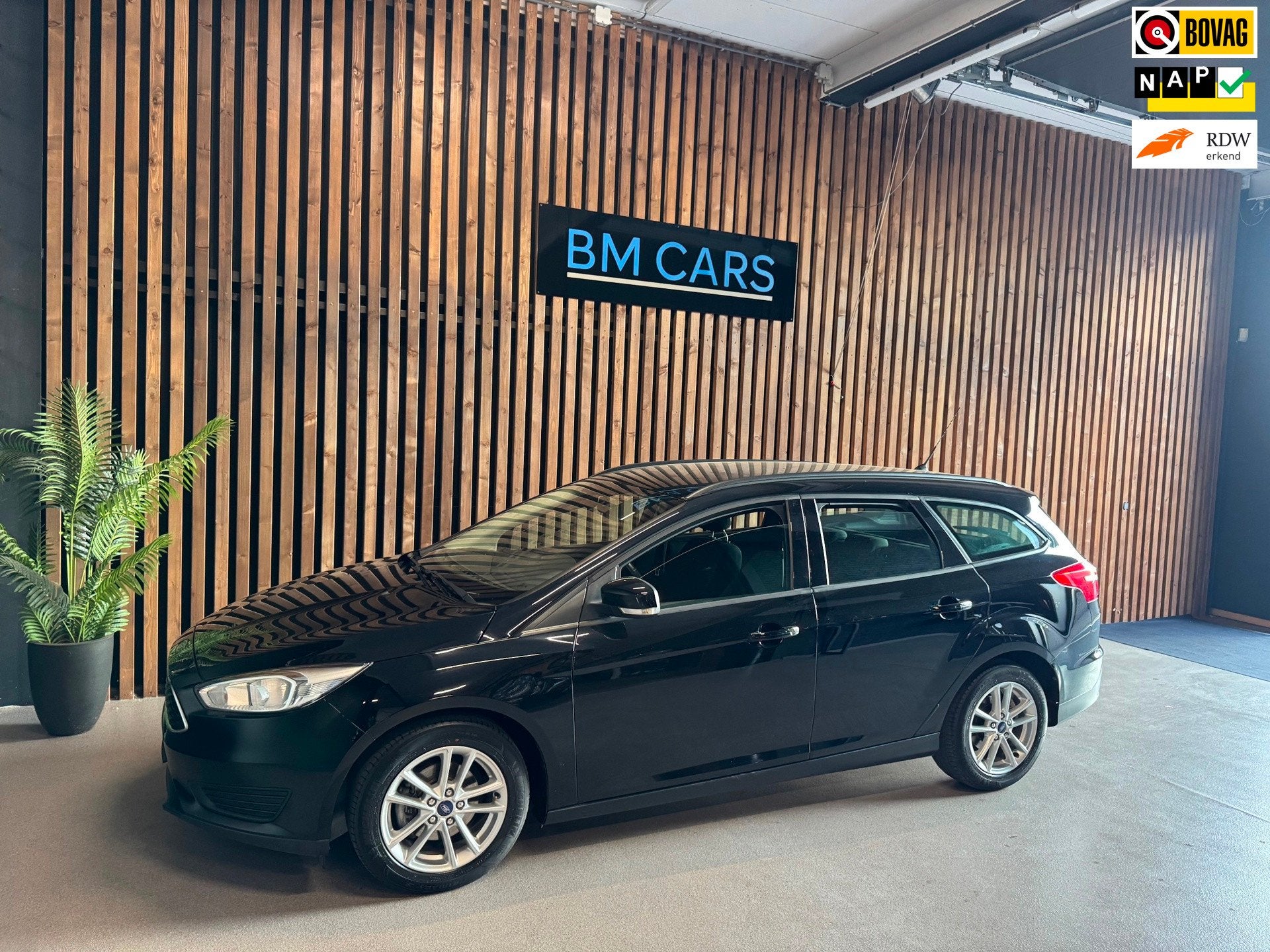 Ford Focus Wagon 1.0 Airco,1e eigenaar, Cruise, 101 pk, Gebruikt, Euro 6, Zwart