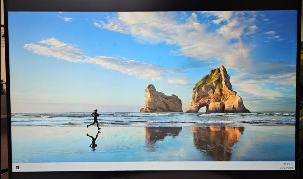 Touchscreen Microsoft Surface Hub 2S Conference 50, Zakelijke goederen, Kantoor en Winkelinrichting | Computer en IT, Ophalen