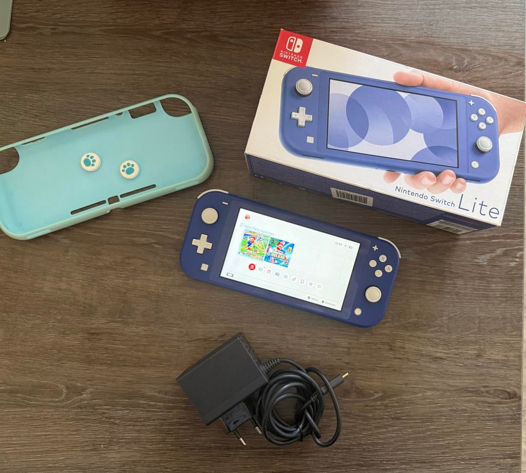 Nintendo Switch Lite, Spelcomputers en Games, Spelcomputers | Nintendo Switch Lite, Ophalen, Overige kleuren, Zo goed als nieuw