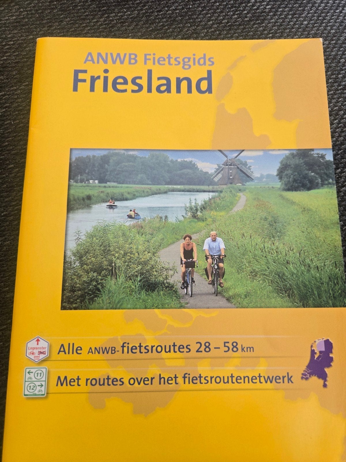 ANWB fietsgids Friesland, Boeken, Reisgidsen, Fiets- of Wandelgids, Europa, Ophalen of Verzenden, Zo goed als nieuw