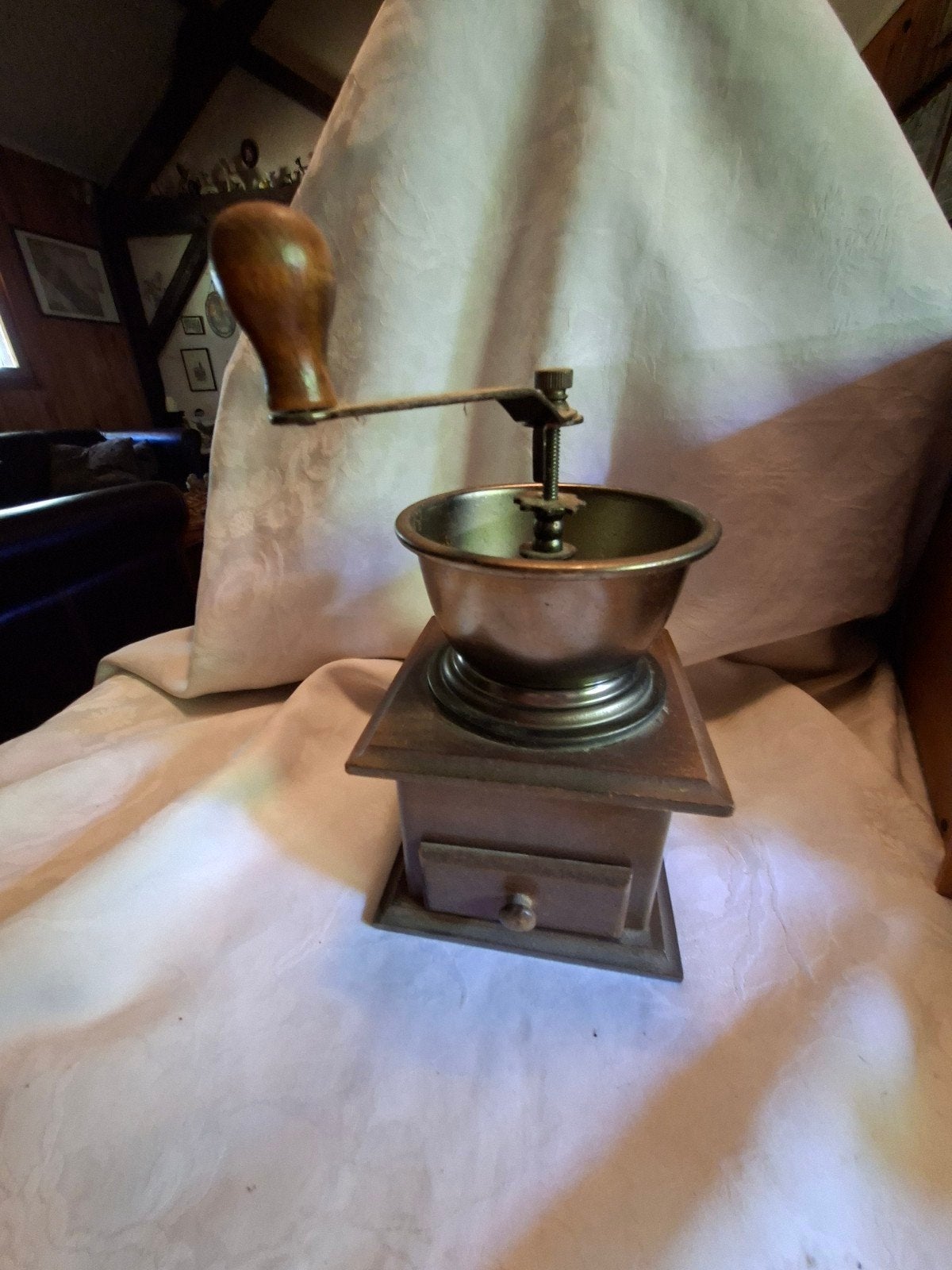 oude antieke decoratieve koffiemolen, Antiek en Kunst, Verzenden