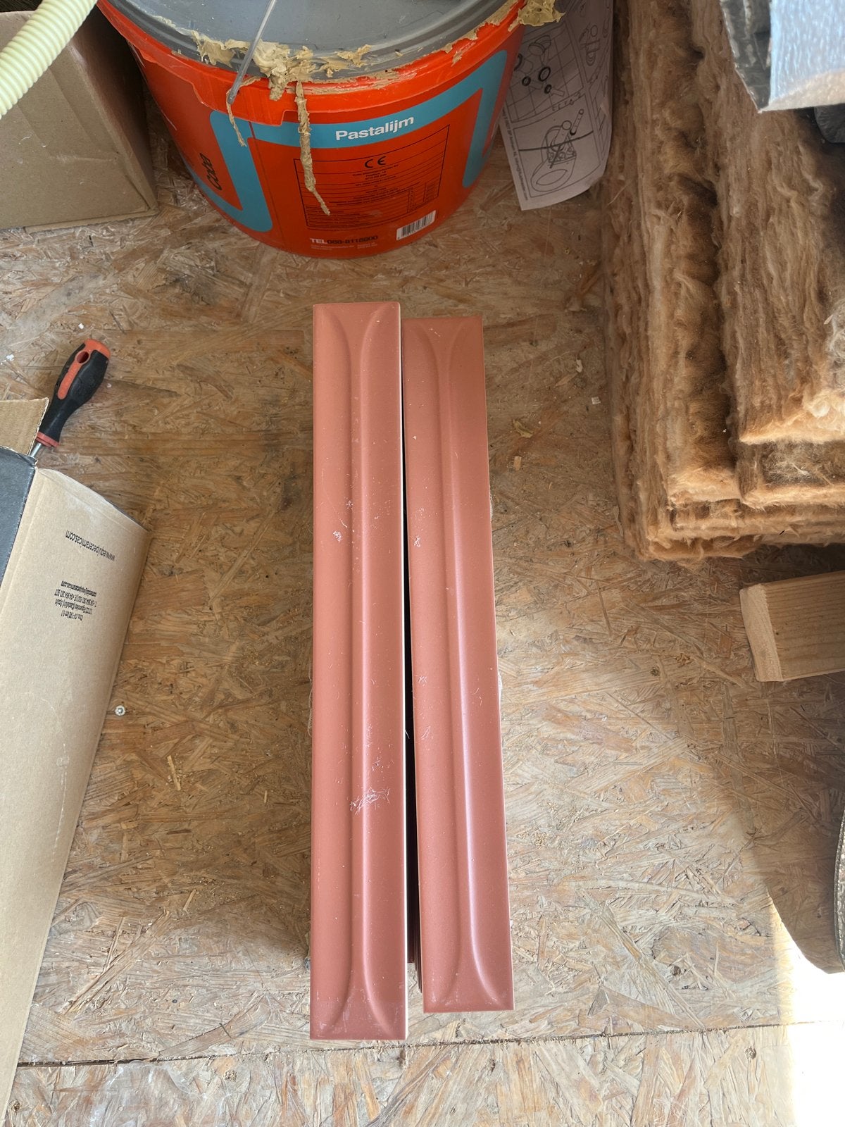 Rode en Gele Tegels - 0,6m² per kleur (30 stuks), Ophalen, Nieuw, Minder dan 20 cm, 20 tot 40 cm