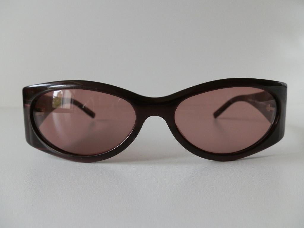 Gucci dames zonnebril. GG2527/S., Sieraden, Tassen en Uiterlijk, Zonnebrillen en Brillen | Dames, Overige merken, Zonnebril, Overige kleuren