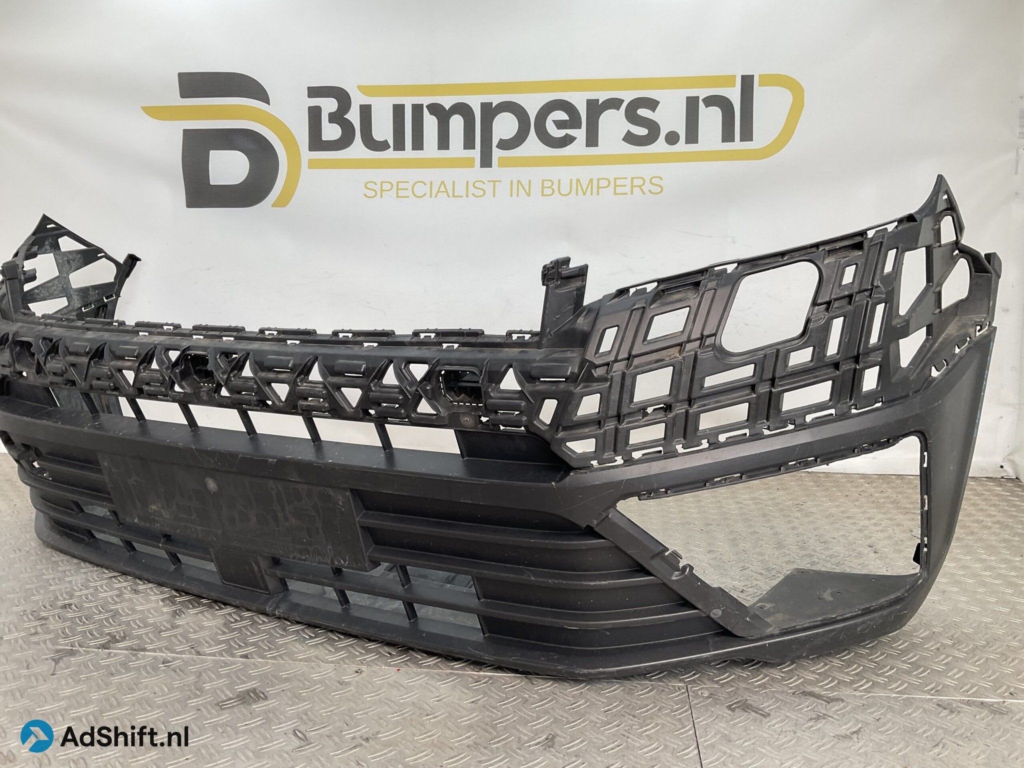 Bumper Volkswagen Crafter 7C0 17-22 7C0807221 Voorbumper C10, Bumper