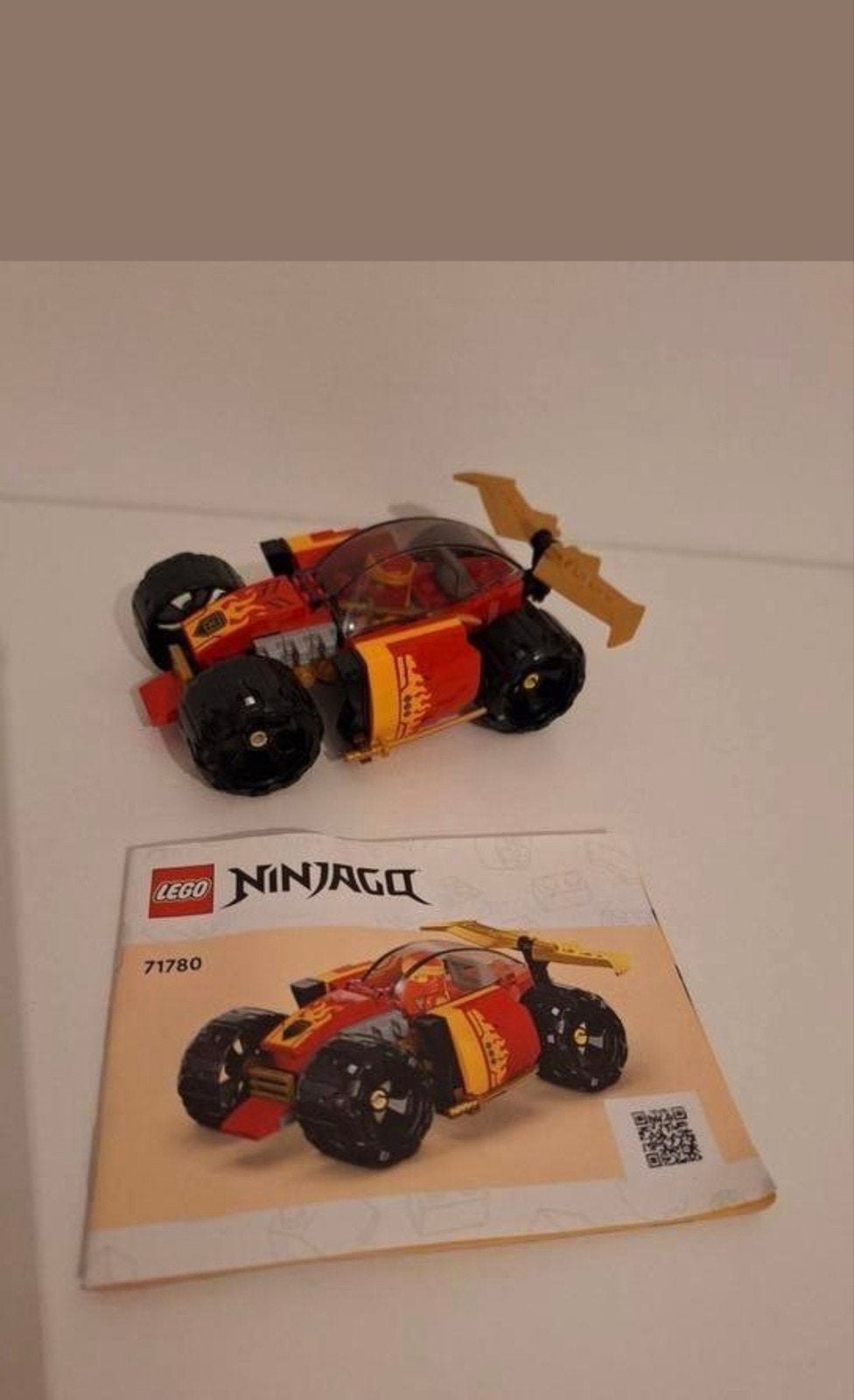 Foto 3 van Lego ninjago 71780 compleet met boekje