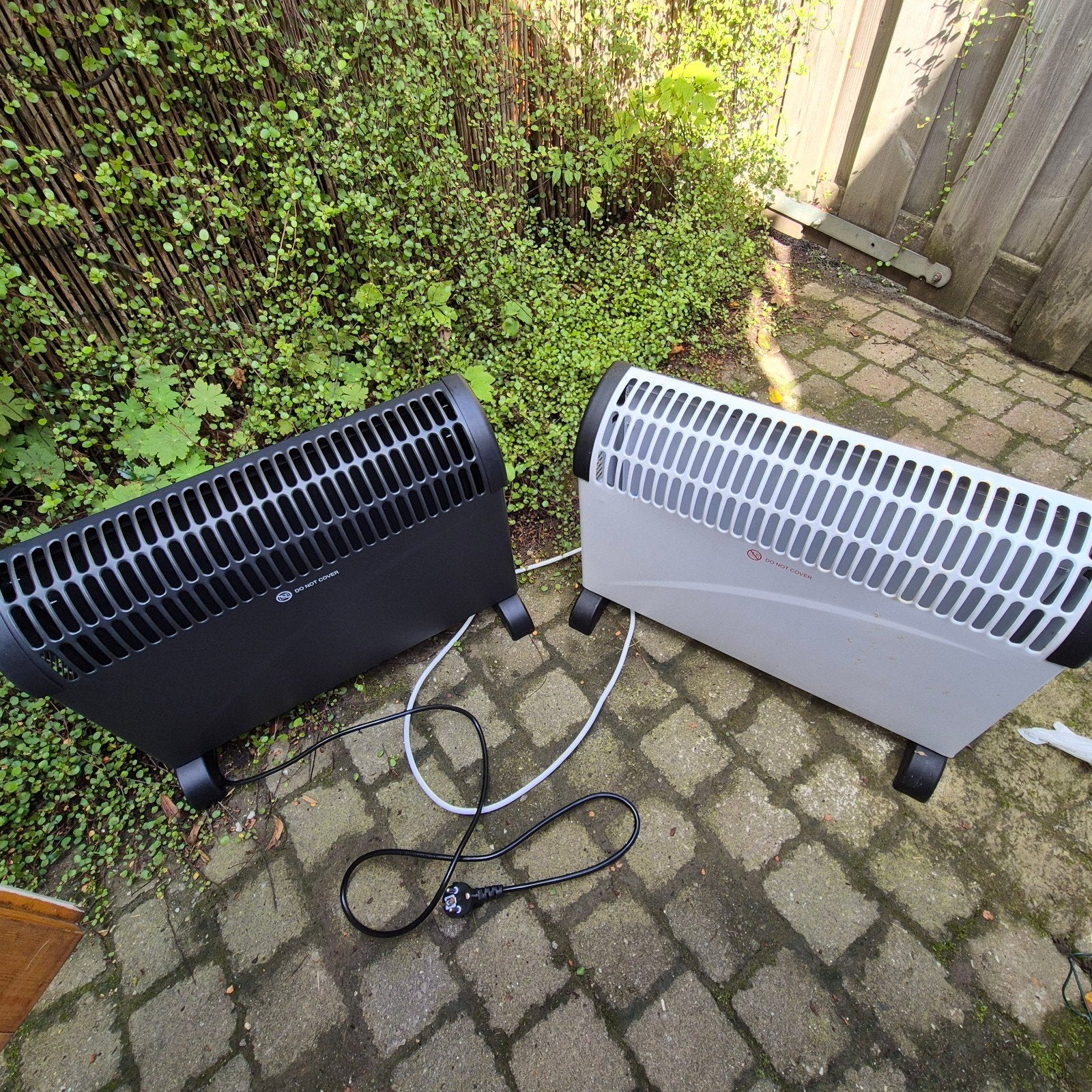 Elektrische convectorkachels - Zwart en Wit, Witgoed en Apparatuur, Ophalen, Tafel- of Grondventilator, Verwarmen, Minder dan 60 m³