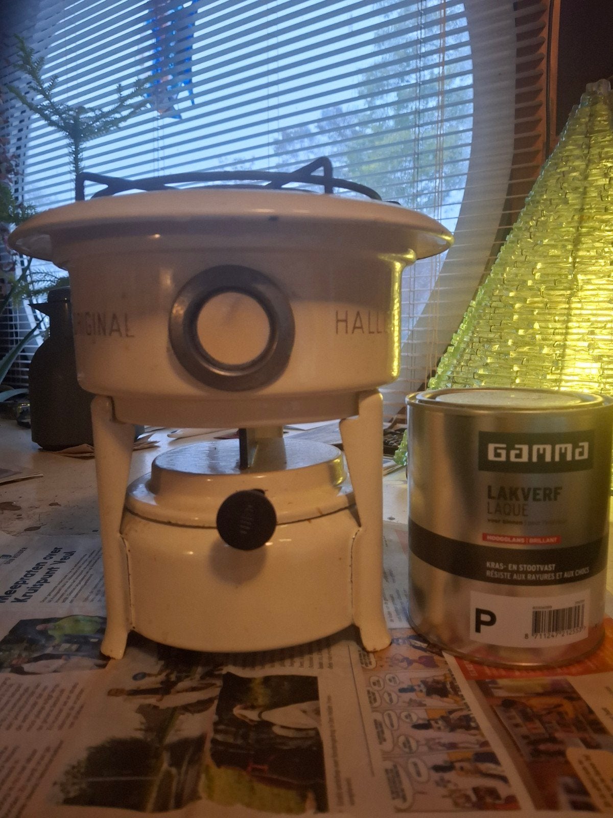 verf beige 750 ml, voor bijwerken oliestel, Antiek en Kunst, Ophalen of Verzenden