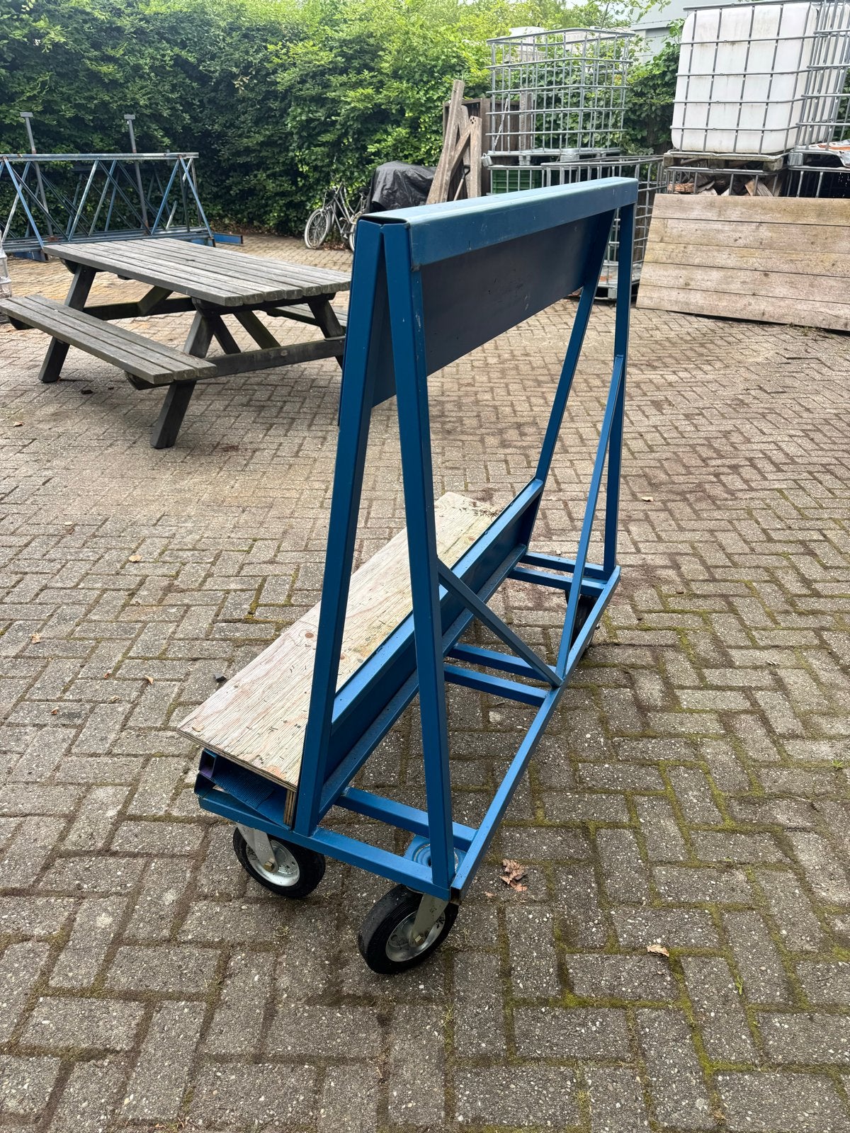 Stevige stalen transportbok / platenwagen op wielen, Doe-het-zelf en Verbouw, Gereedschapskisten, Ophalen