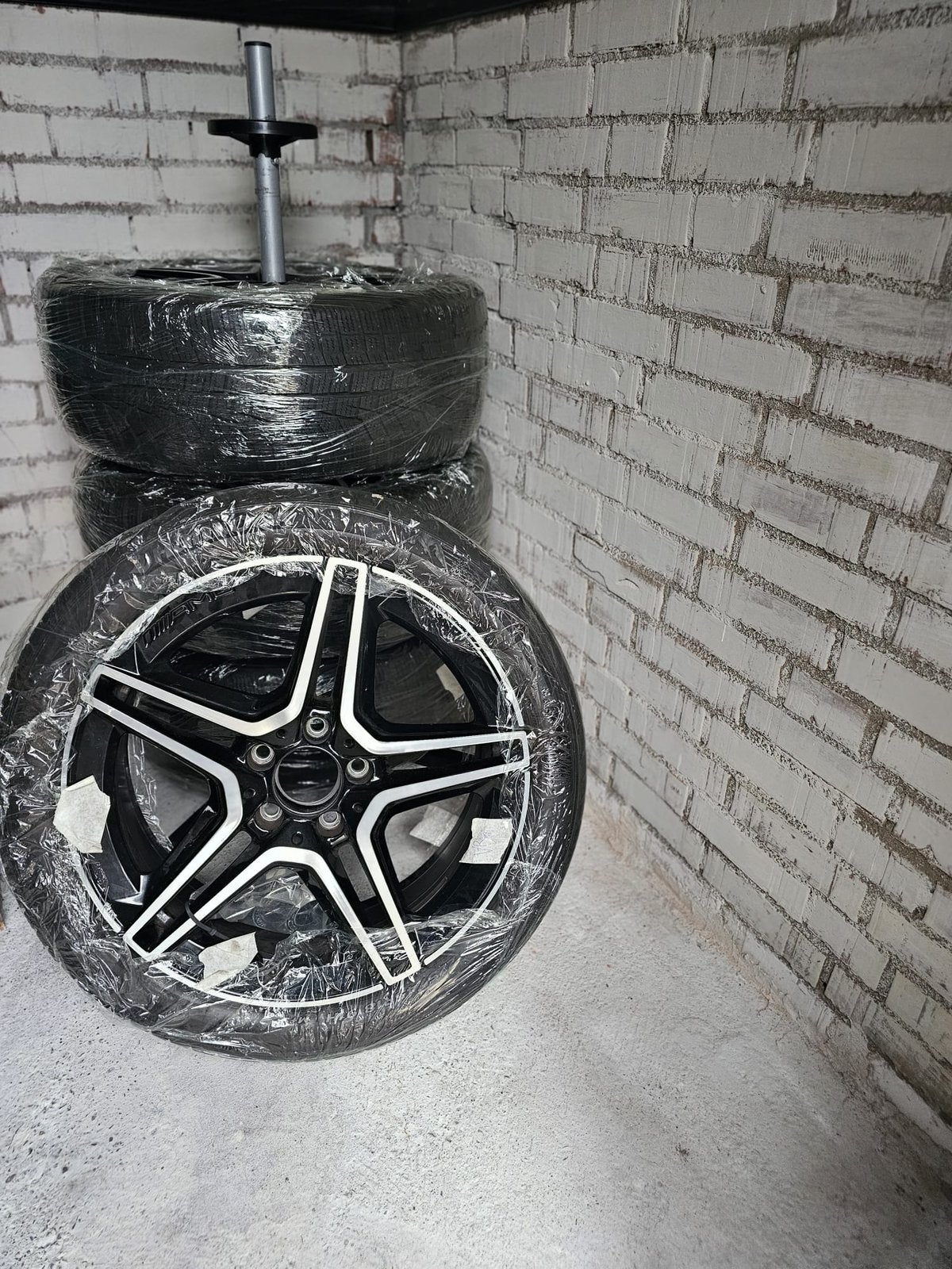 Originele velgen winterbanden TPMS 225/45 R18 AMG Mercedes, Auto-onderdelen, Banden en Velgen, Ophalen, 18 inch, Gebruikt, Banden en Velgen