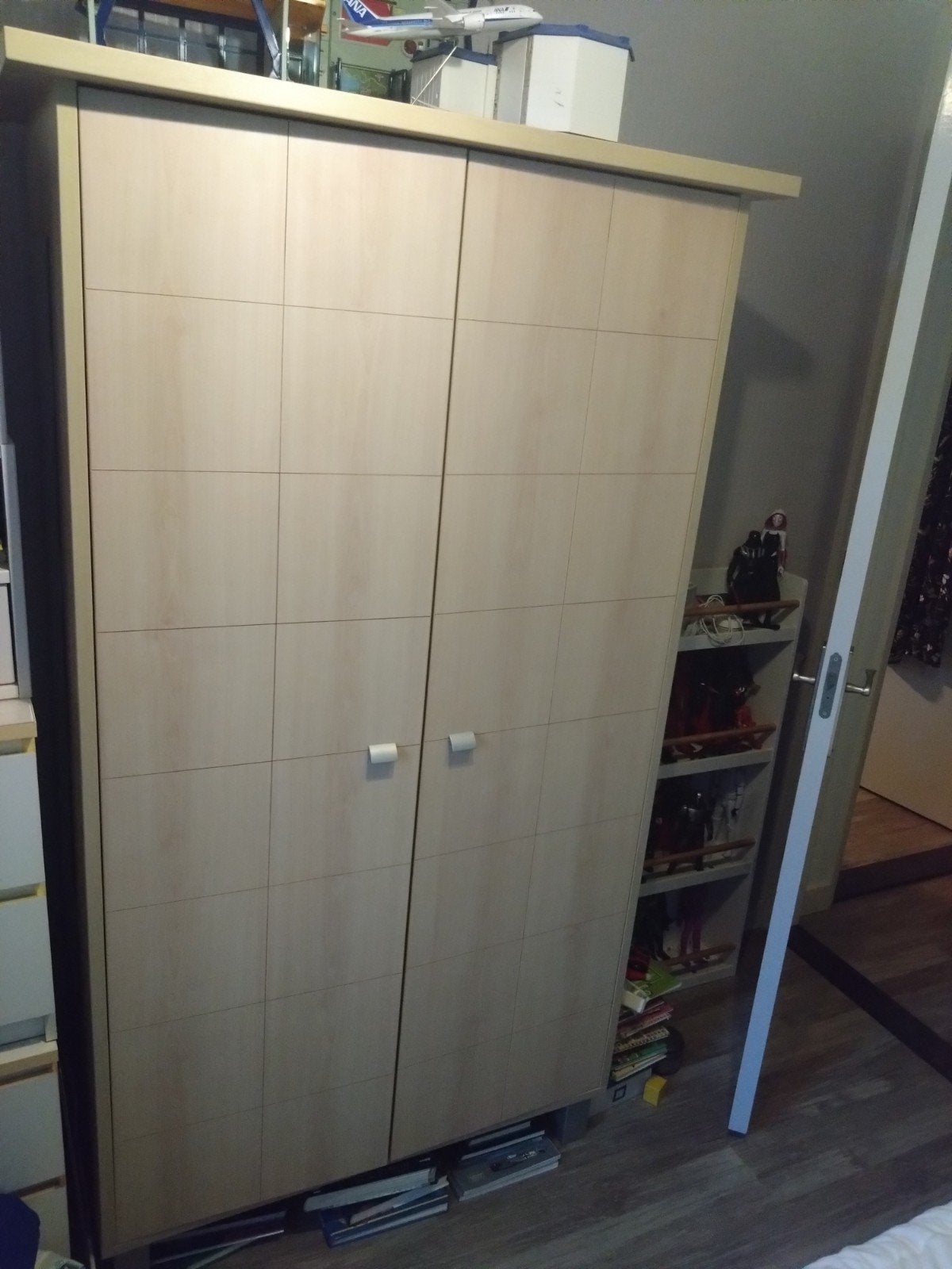 2 deurs kledingkast - Zeer nette staat.! 190x100x50, Ophalen, Kast, 50 tot 70 cm, 105 cm of meer