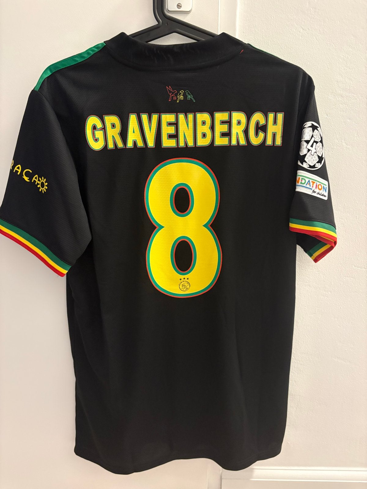 Retro Ajax uitshirt 2021-2022 Gravenberch medium Bob Marley, Maat M, Ophalen of Verzenden, Nieuw, Shirt