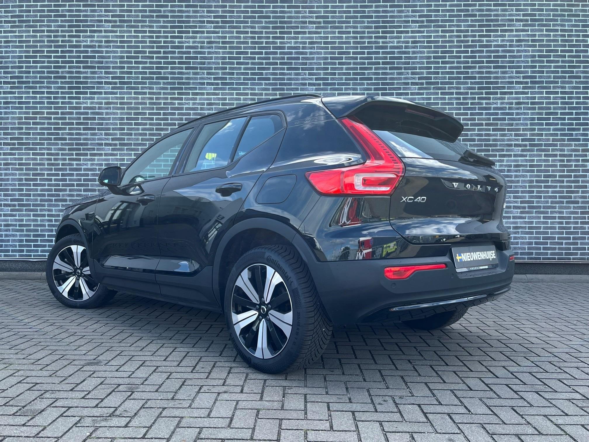 Volvo XC40 Recharge Plus 70 kWh | Google | Adaptieve Cruise, Auto's, Volvo, Stof, Gebruikt, Zwart, 231 pk