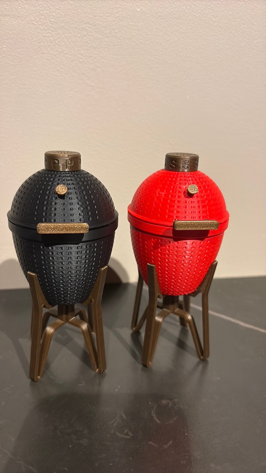 Kamado peper en zout vaatjes, Tuin en Terras, Verzenden, Zo goed als nieuw