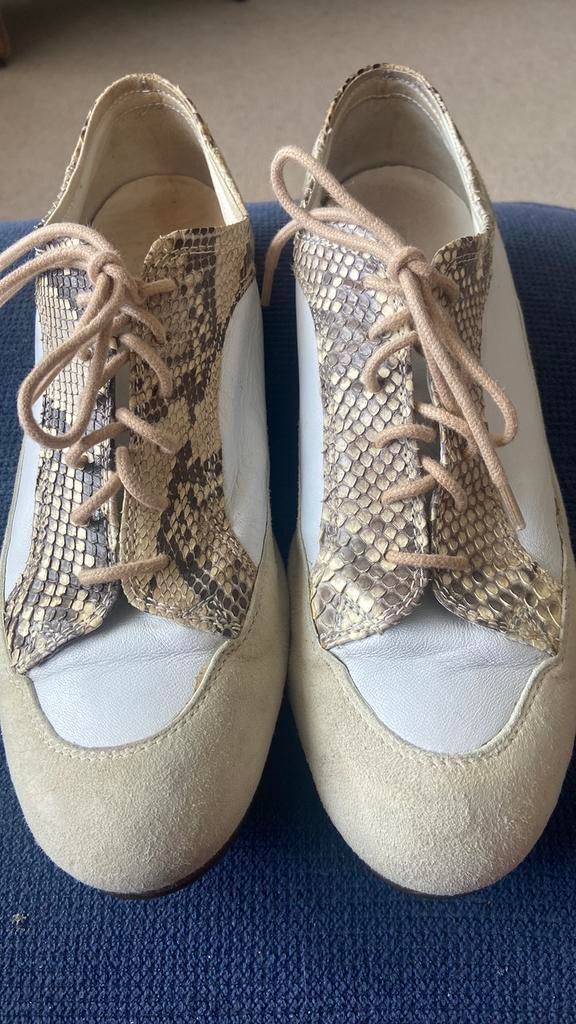 Attilio Giusti Leombruni 39,5, Beige, Ophalen of Verzenden, Sneakers of Gympen, Zo goed als nieuw