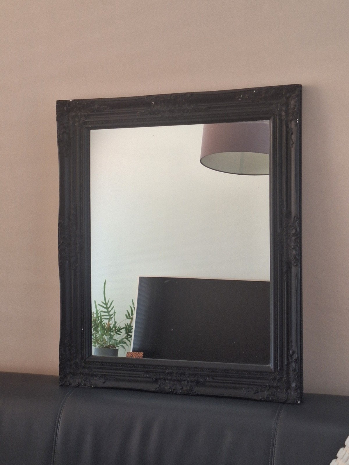 Mooie spiegel met zwarte barok lijst, 74x64 cm, Huis en Inrichting, Ophalen, Gebruikt, Minder dan 100 cm, Rechthoekig