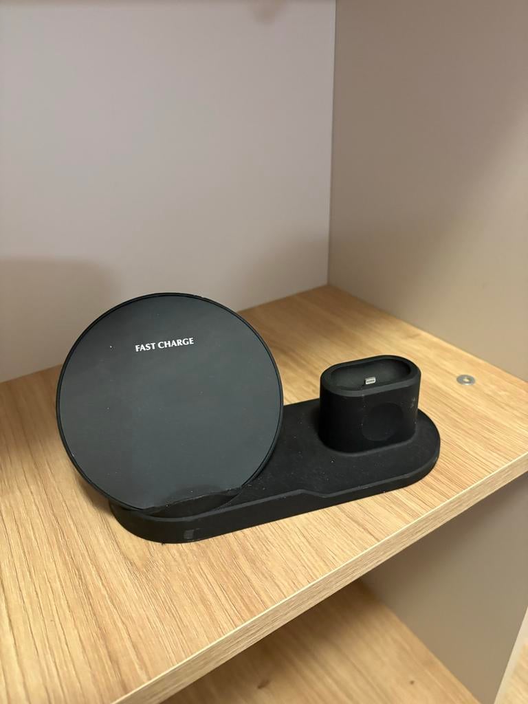 Draadloze Oplader met Apple Watch Dock - Fast Charge, Telecommunicatie, Mobiele telefoons | Telefoon-opladers, Ophalen of Verzenden