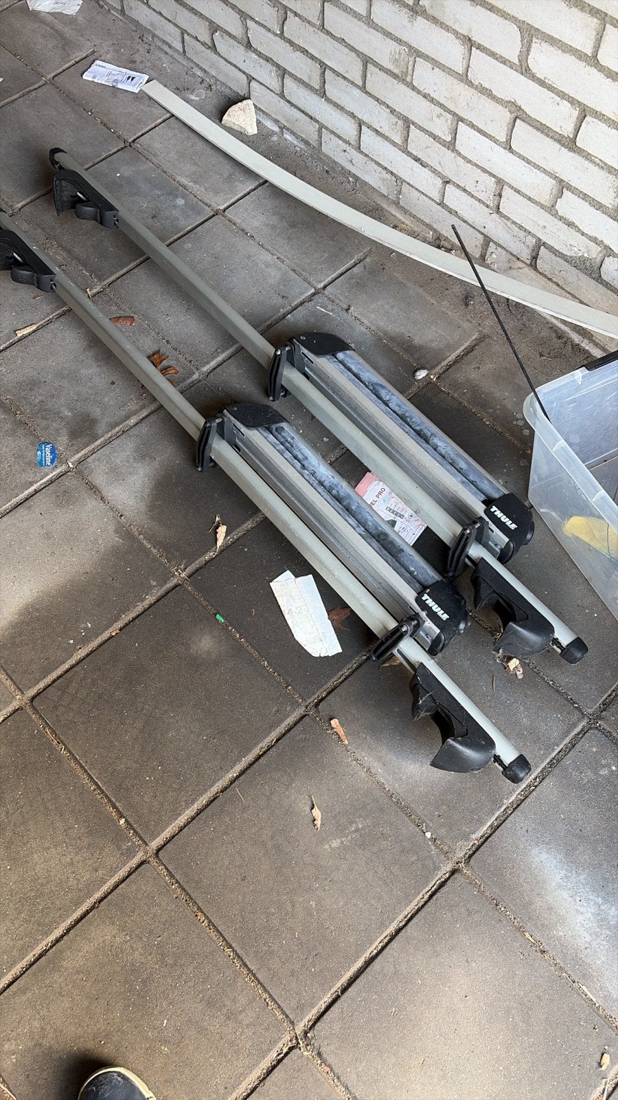 Thule dakdragers met ski- of snowboardhouders, Ophalen, Gebruikt