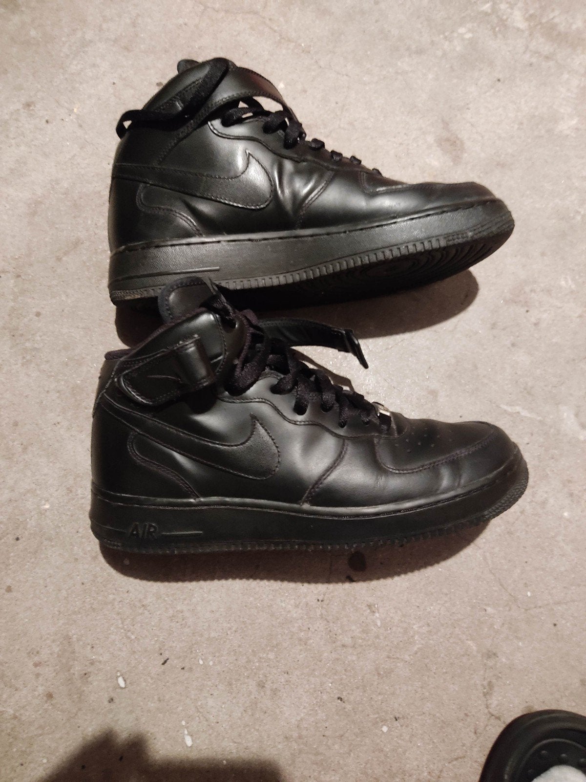 Nike Air Force 1 Mid Zwart, Kleding | Heren, Schoenen, Zwart, Ophalen of Verzenden, Sneakers of Gympen, Gedragen