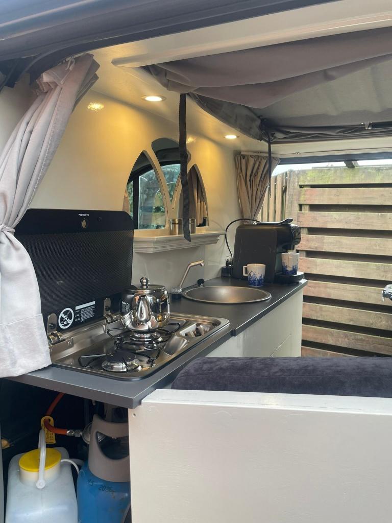 Leuke Opel Vivaro Camper te koop - automaat, Caravans en Kamperen, Campers, Chemisch toilet, Buscamper of Camperbus, Tot en met 2