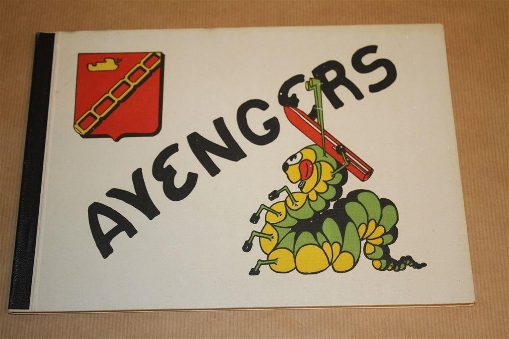 Avengers - Zeldzame herdenkingsuitgave 1945 !!, Ophalen of Verzenden, Tweede Wereldoorlog, Gelezen, Overige onderwerpen