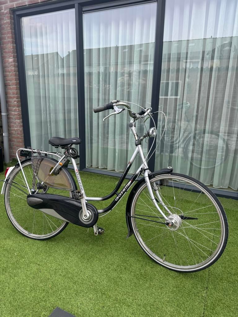 Gazelle gebruikte dames fiets 28 inch, Fietsen en Brommers, Fietsen | Dames | Moederfietsen, Ophalen, 0 zitjes, Zo goed als nieuw